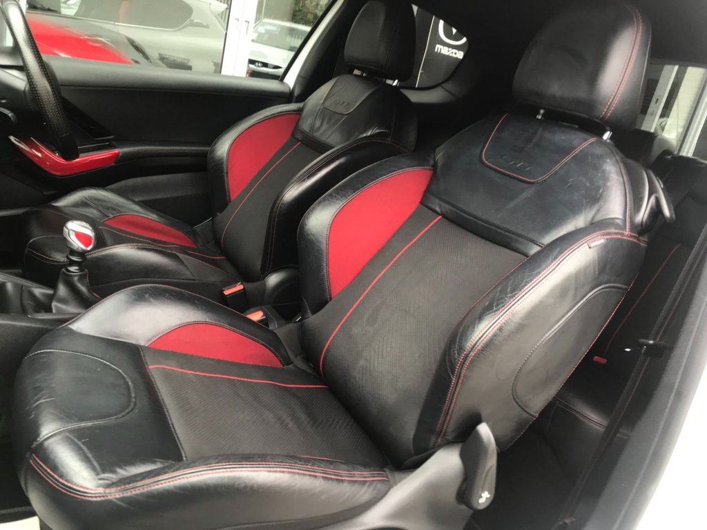 Used Peugeot 208 2013 for sale - 76640486: Photo 12