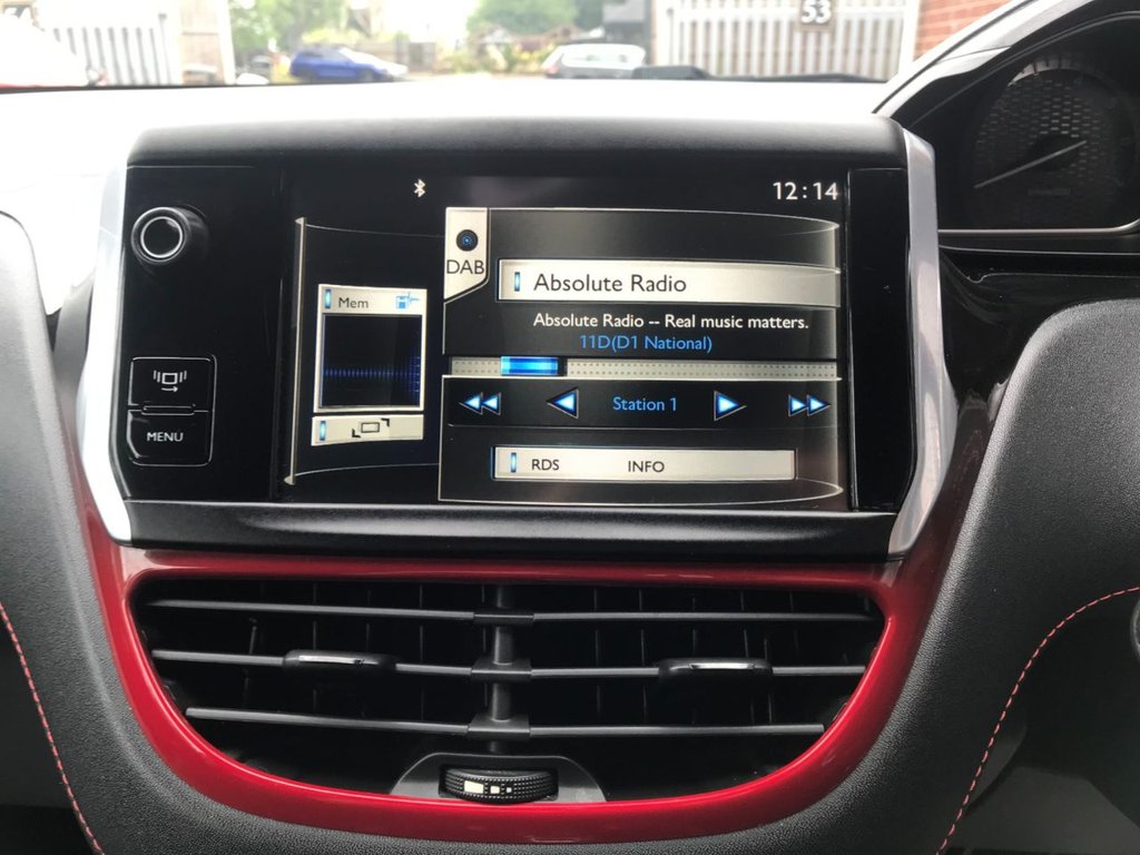 Used Peugeot 208 2013 for sale - 76640486: Photo 17