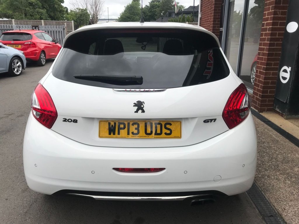 Used Peugeot 208 2013 for sale - 76640486: Photo 7