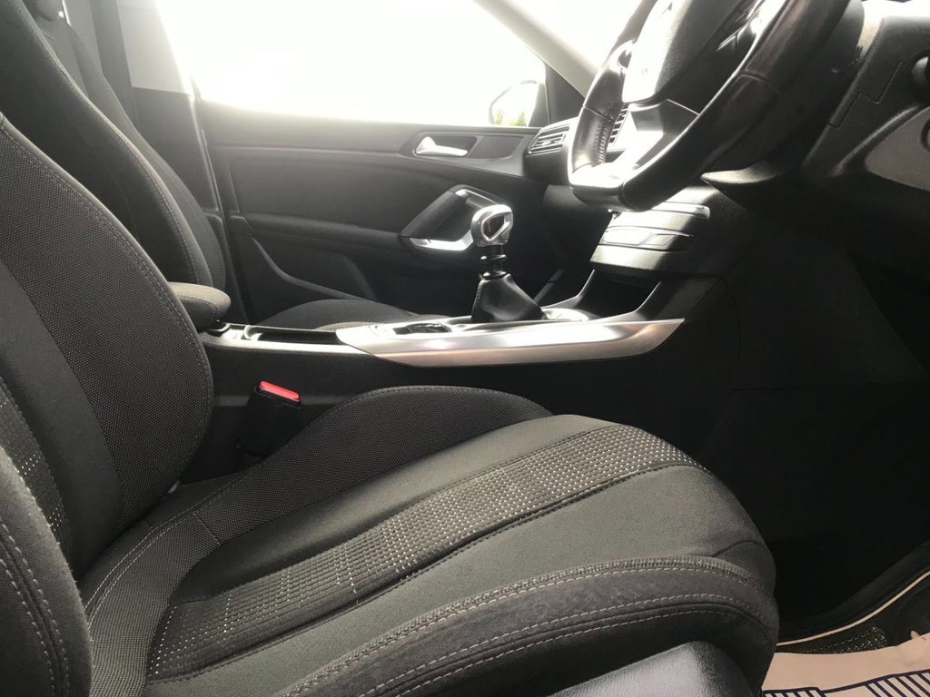 Used Peugeot 308 2016 for sale - 76640483: Photo 13