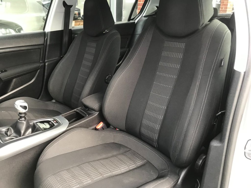 Used Peugeot 308 2016 for sale - 76640483: Photo 16