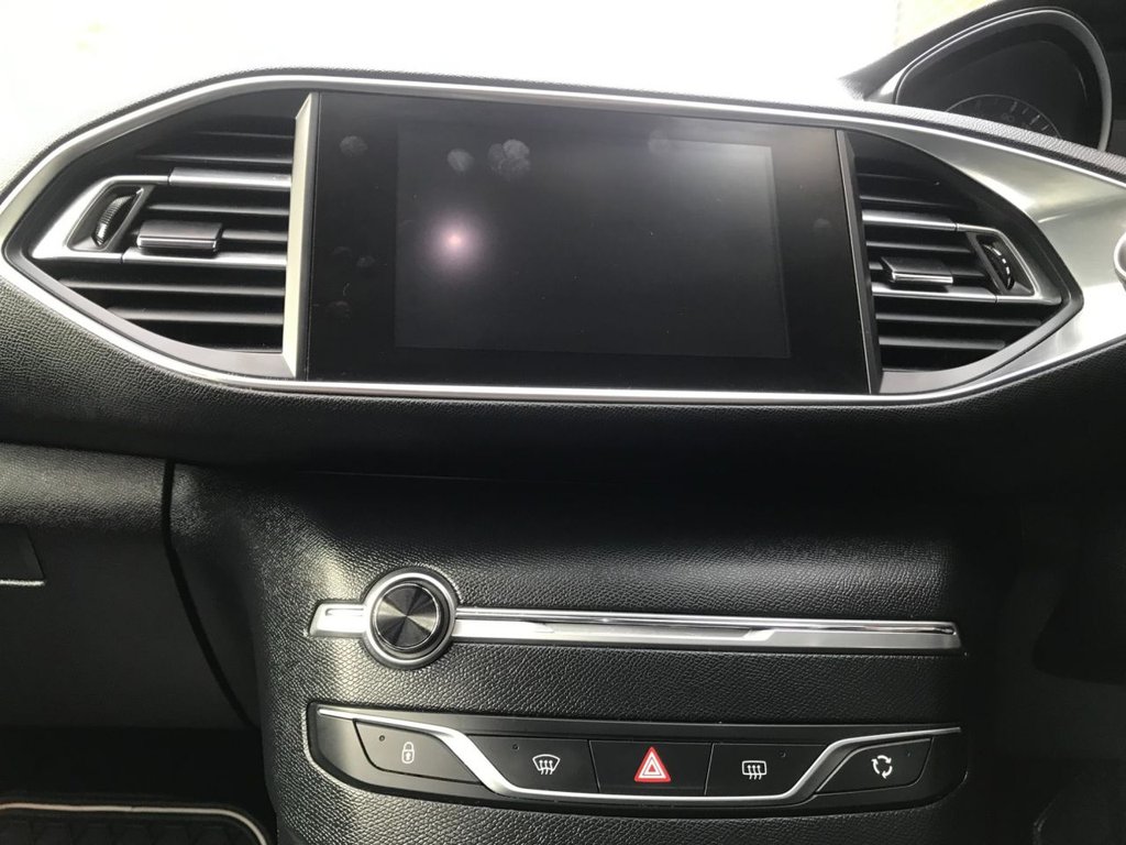 Used Peugeot 308 2016 for sale - 76640483: Photo 22