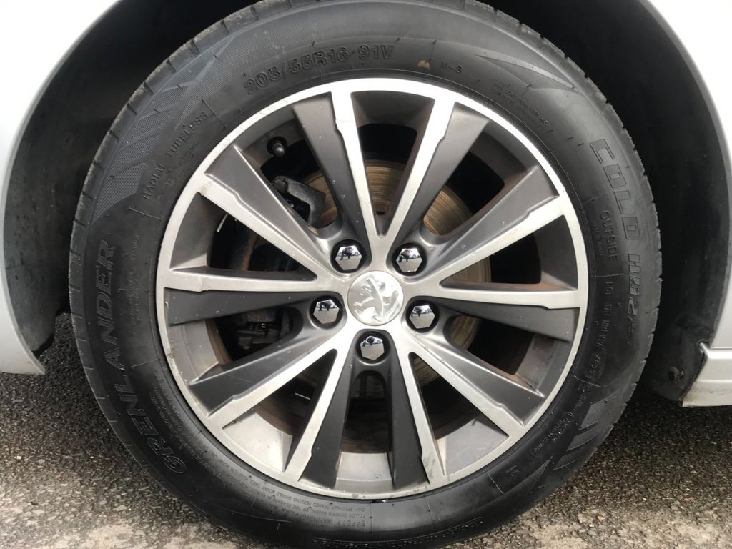 Used Peugeot 308 2016 for sale - 76640483: Photo 24