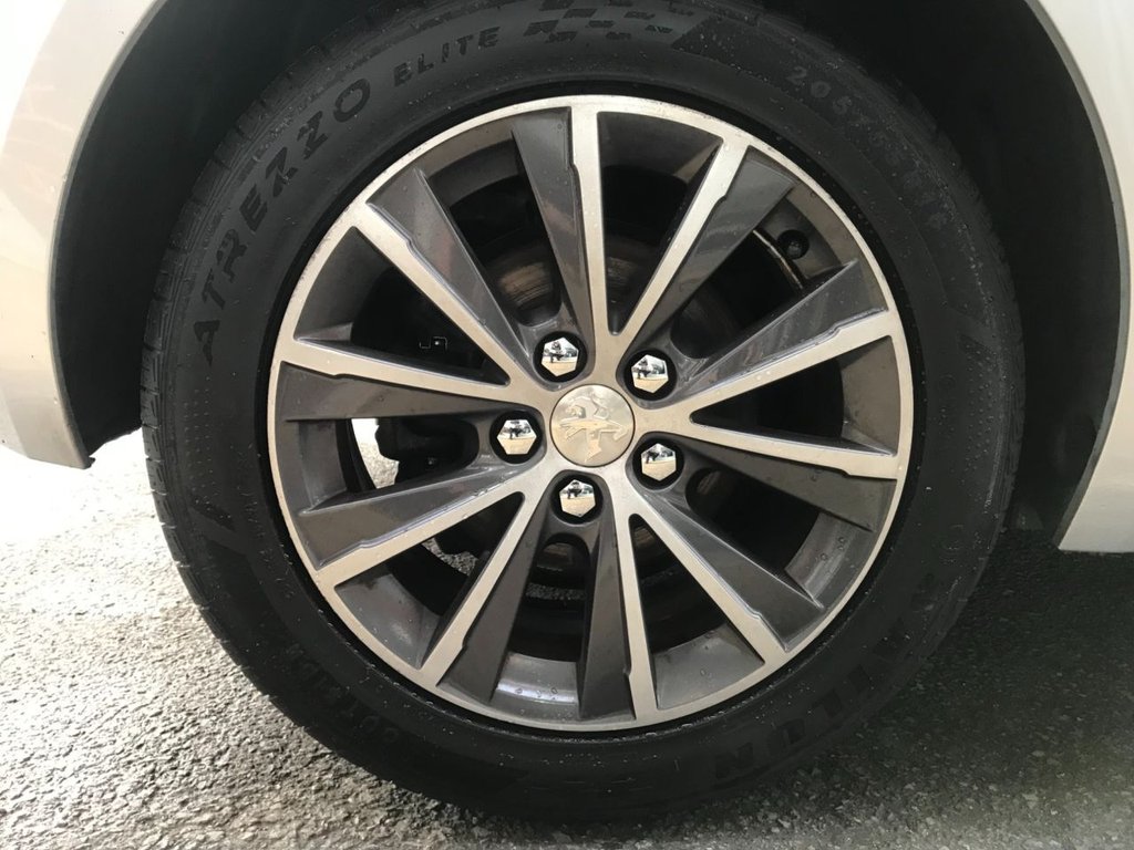 Used Peugeot 308 2016 for sale - 76640483: Photo 26