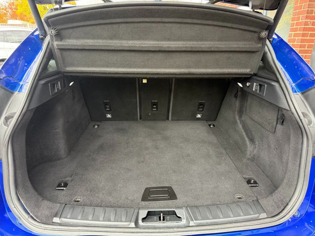 Used Jaguar F-Pace 2017 for sale - 76640522: Photo 16