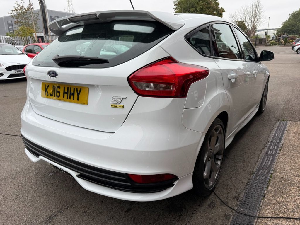 Used Ford Focus 2016 for sale - 76640524: Photo 5