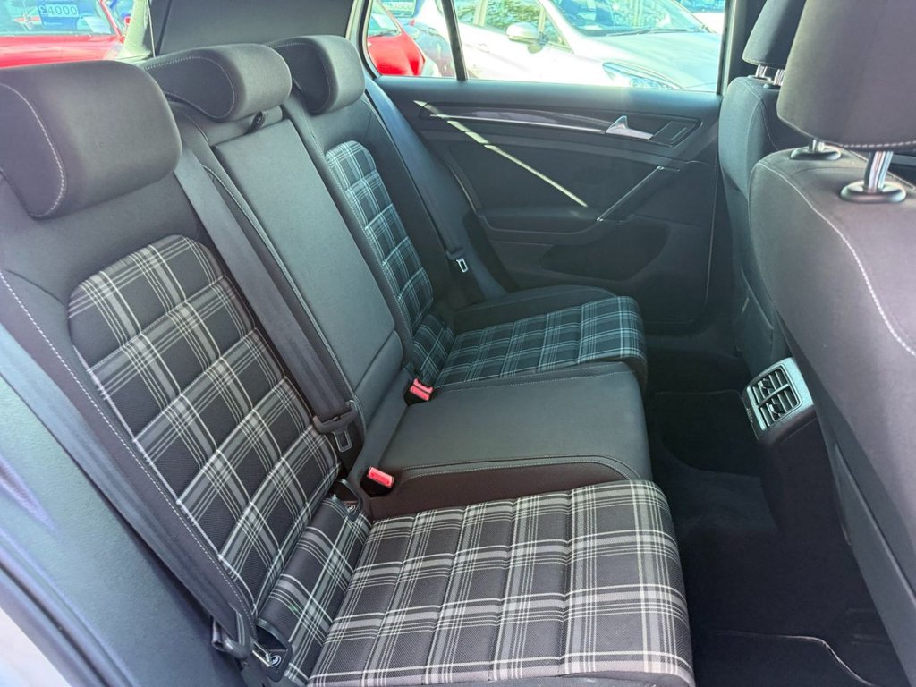 Used Volkswagen Golf 2013 for sale - 76640530: Photo 13