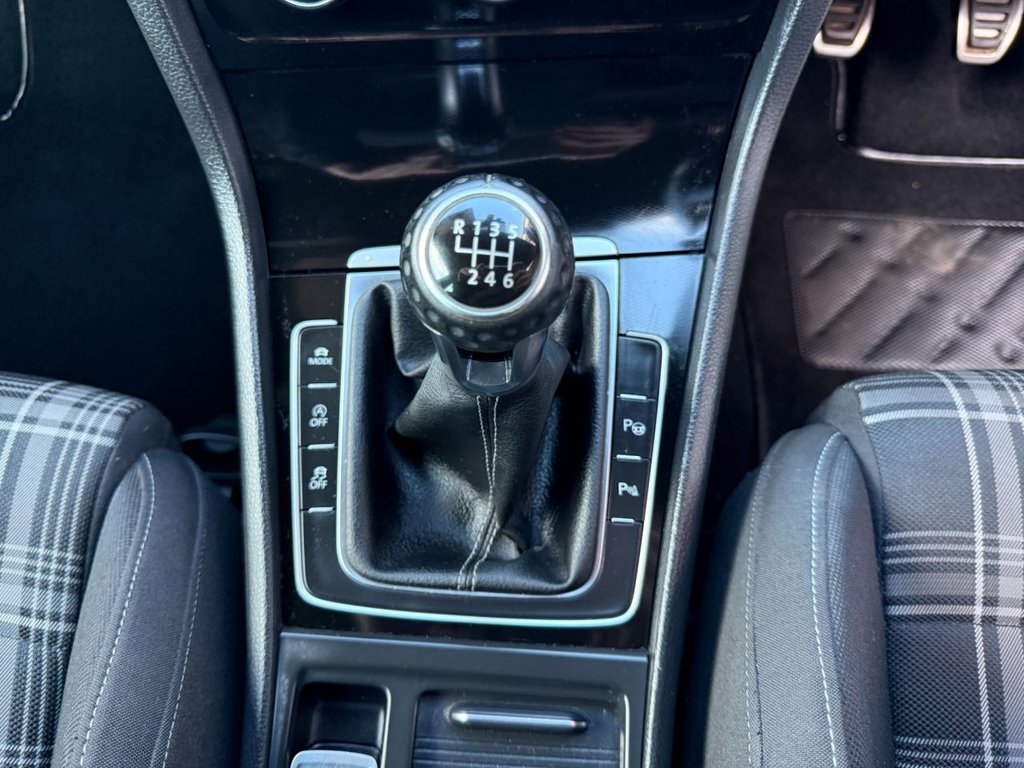 Used Volkswagen Golf 2013 for sale - 76640530: Photo 18