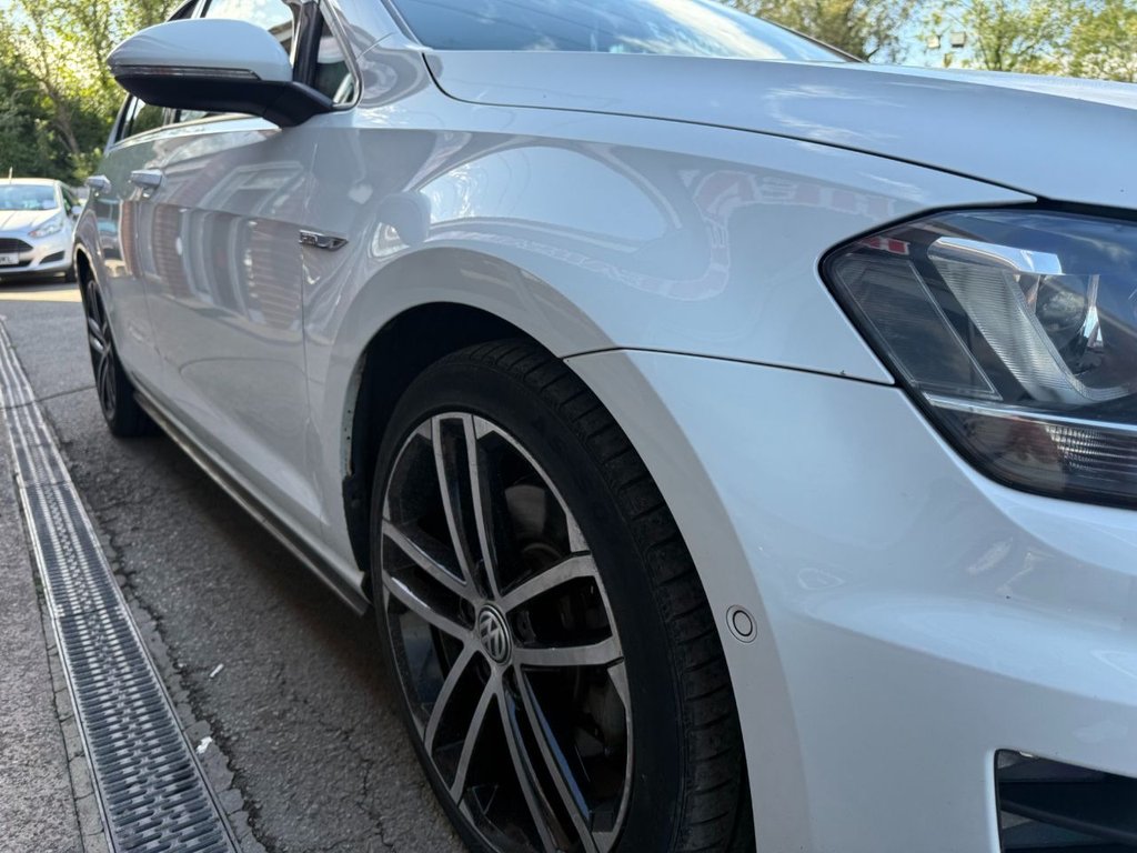 Used Volkswagen Golf 2013 for sale - 76640530: Photo 5