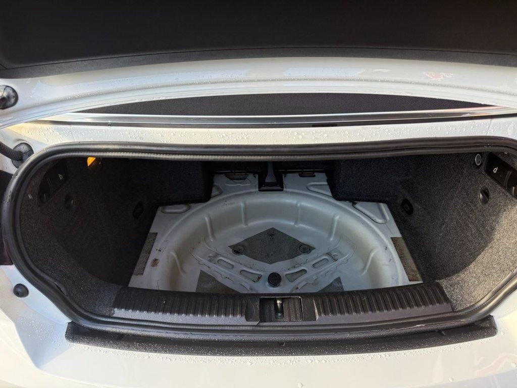 Used Volkswagen Golf 2012 for sale - 76640532: Photo 18