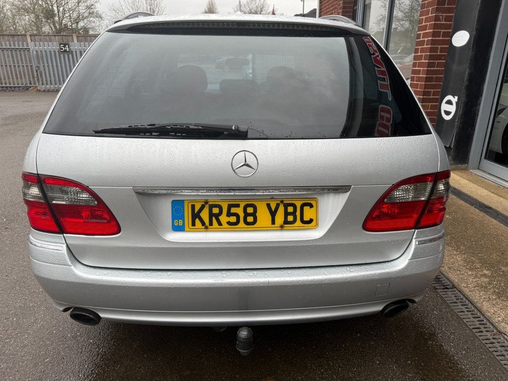 Used Mercedes-Benz E Class 2008 for sale - 77408731: Photo 6