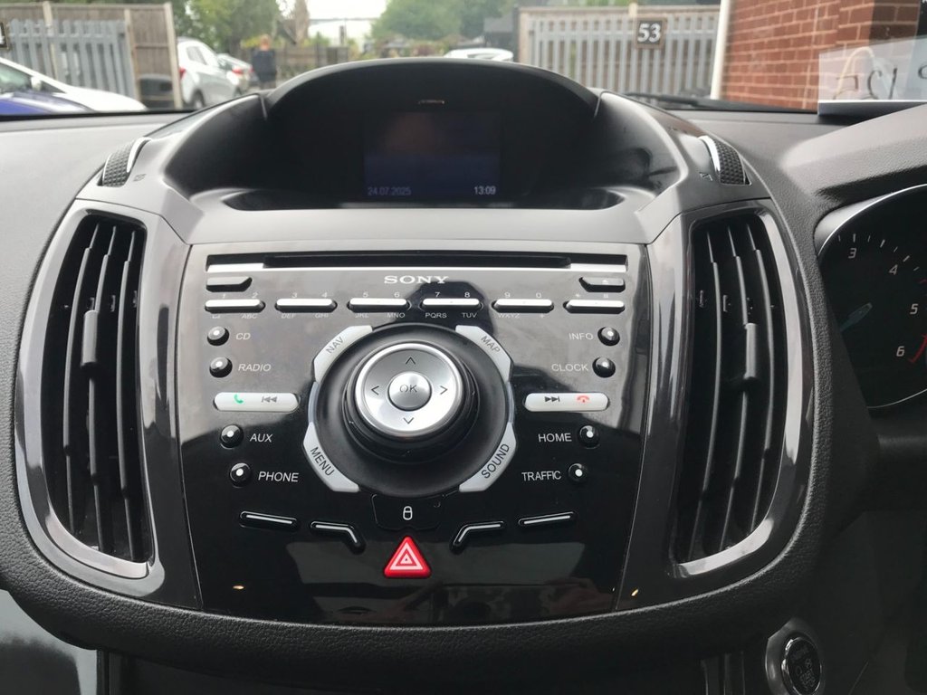 Used Ford Kuga 2014 for sale - 76640538: Photo 19