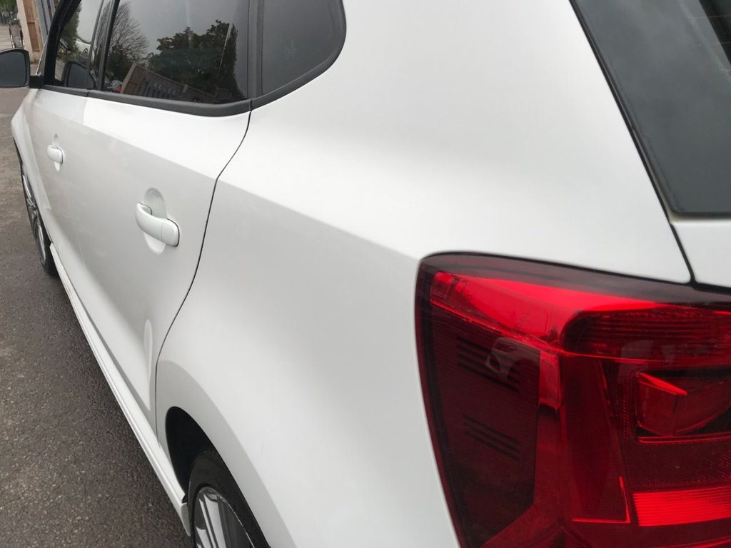 Used Volkswagen Polo 2015 for sale - 76640563: Photo 10