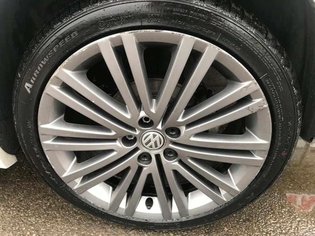 Used Volkswagen Polo 2015 for sale - 76640563: Photo 11