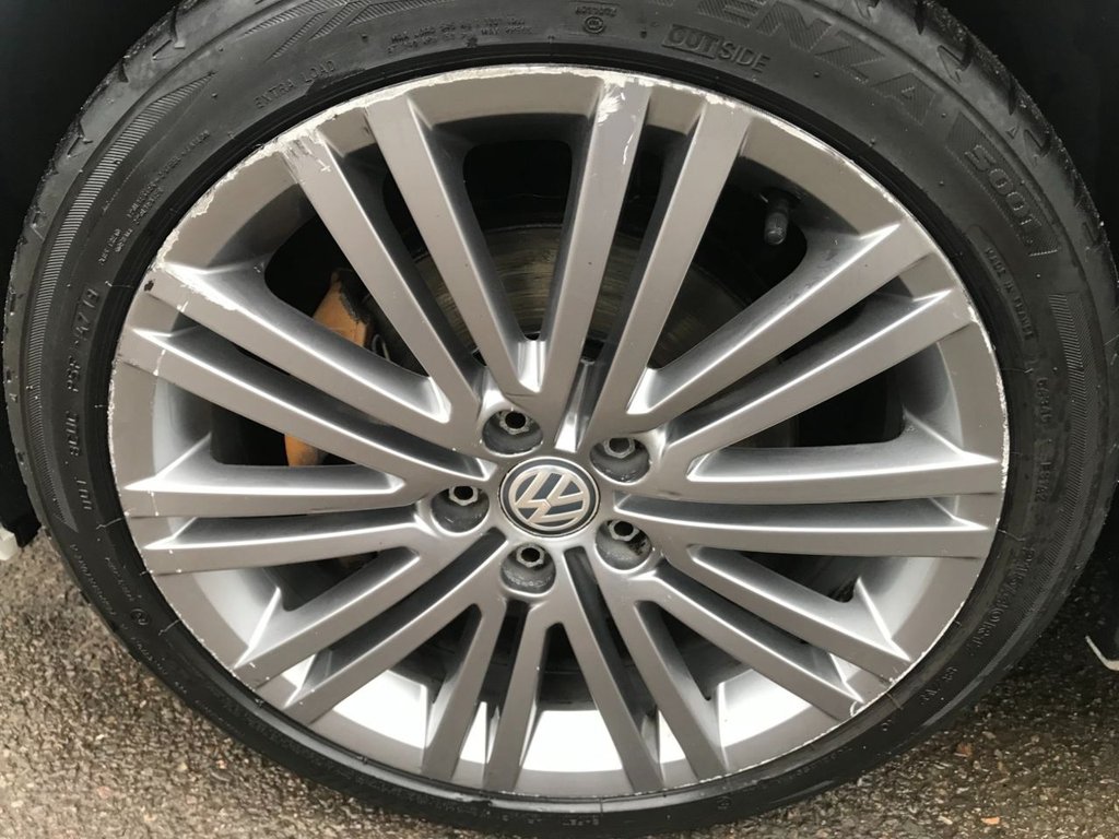 Used Volkswagen Polo 2015 for sale - 76640563: Photo 12