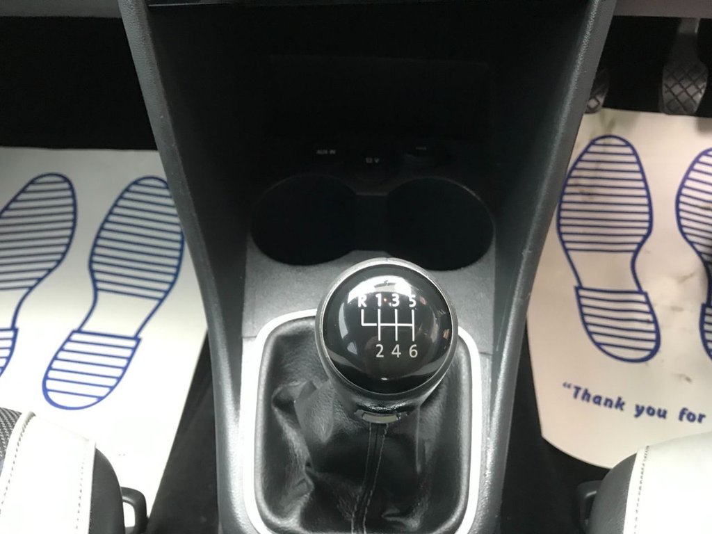 Used Volkswagen Polo 2015 for sale - 76640563: Photo 19