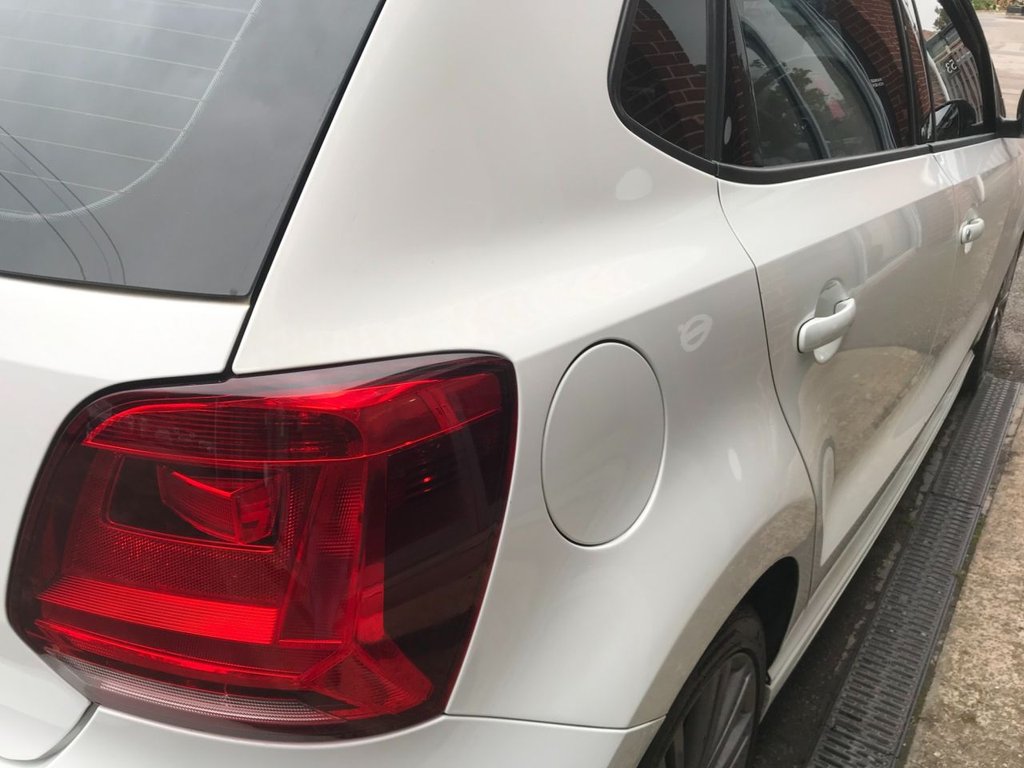 Used Volkswagen Polo 2015 for sale - 76640563: Photo 9