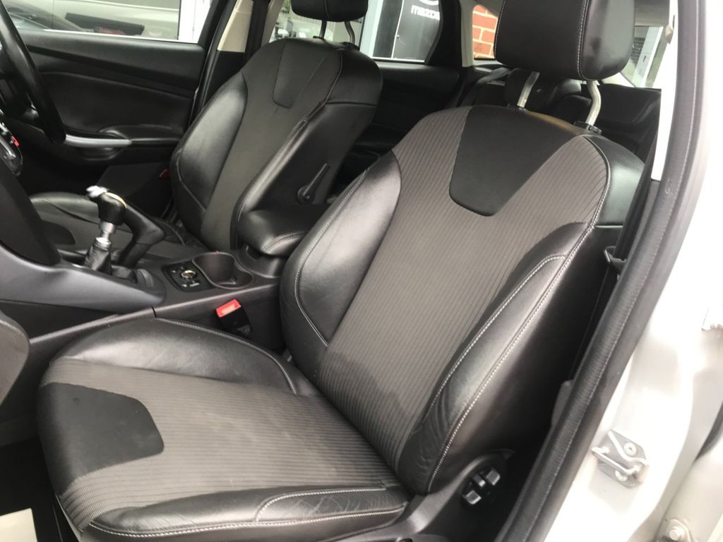 Used Ford Focus 2012 for sale - 76640567: Photo 9