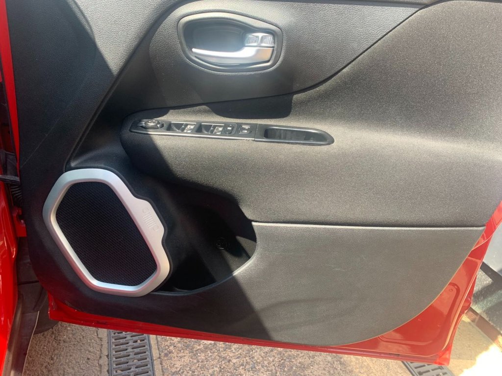 Used Jeep Renegade 2016 for sale - 76640570: Photo 15