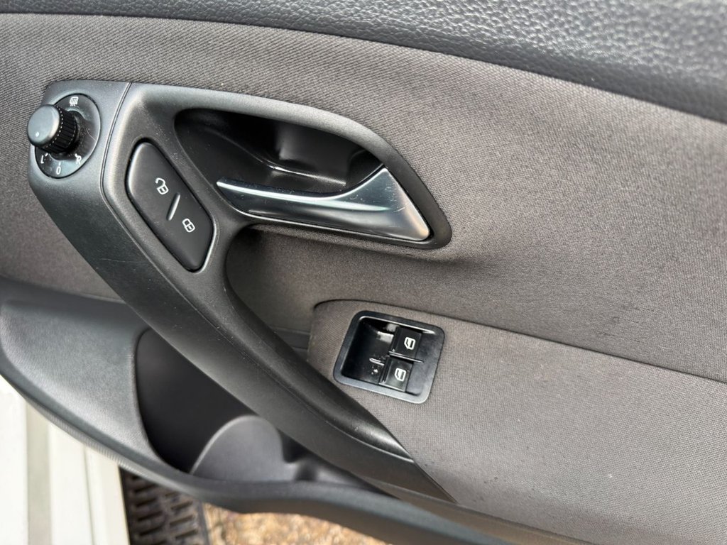 Used Volkswagen Polo 2011 for sale - 78068571: Photo 19