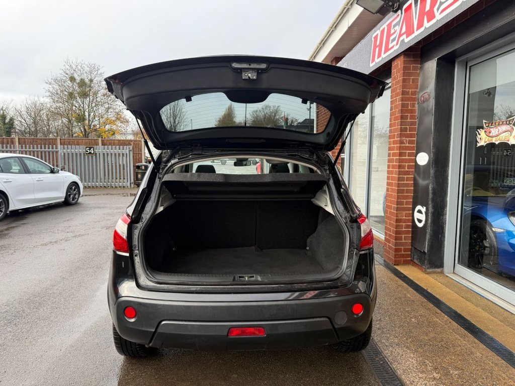 Used Nissan Qashqai 2012 for sale - 76640573: Photo 11