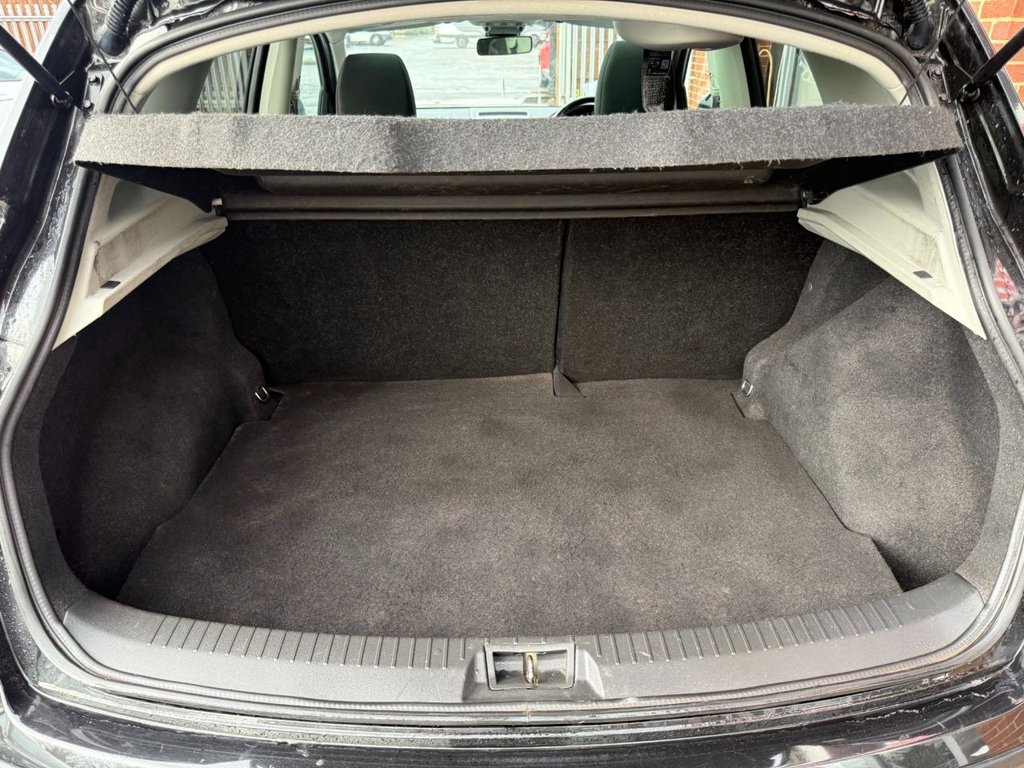 Used Nissan Qashqai 2012 for sale - 76640573: Photo 12