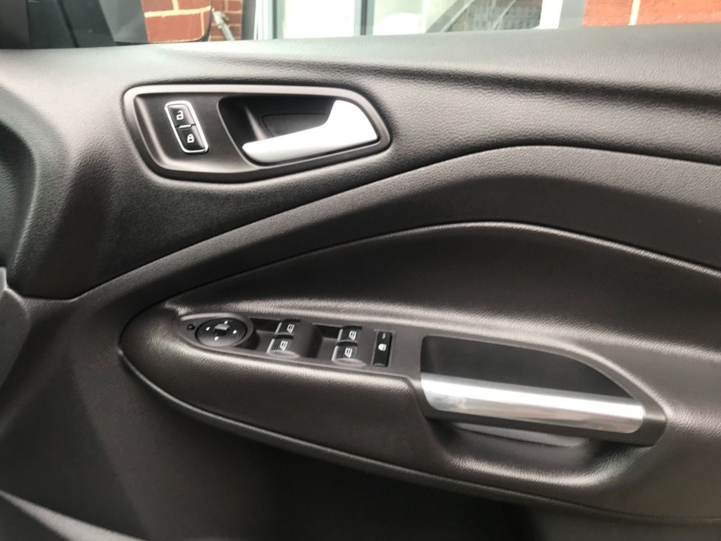 Used Ford Kuga 2014 for sale - 77748411: Photo 22