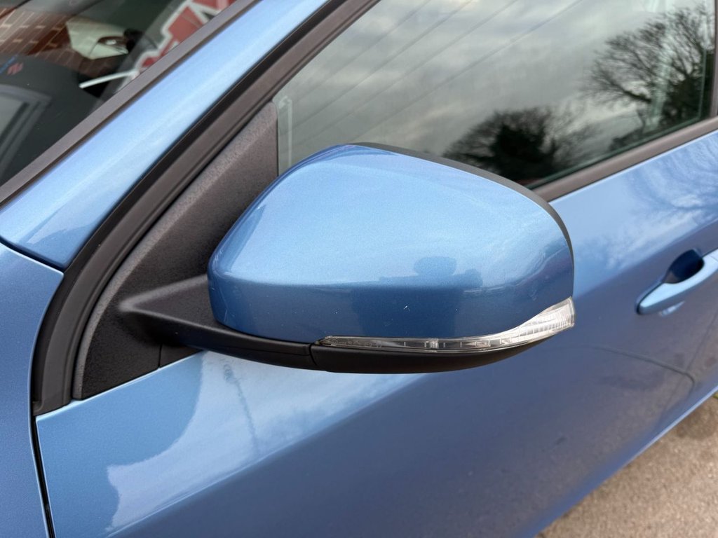 Used Volvo V60 2016 for sale - 77976504: Photo 12