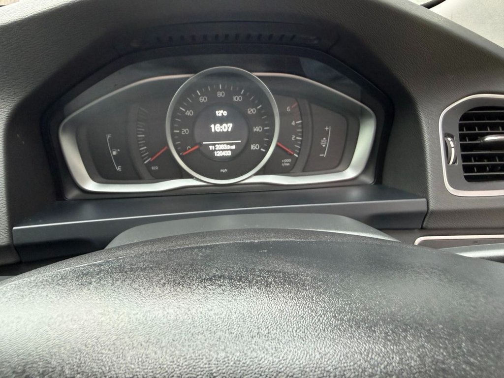 Used Volvo V60 2016 for sale - 77976504: Photo 23