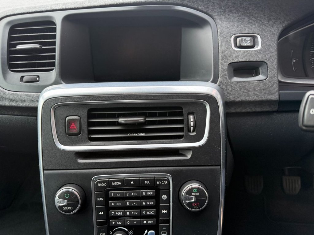 Used Volvo V60 2016 for sale - 77976504: Photo 24