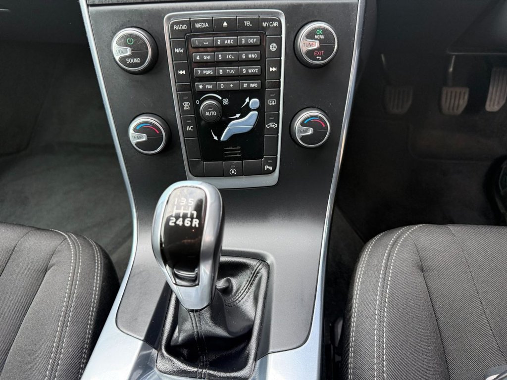 Used Volvo V60 2016 for sale - 77976504: Photo 25