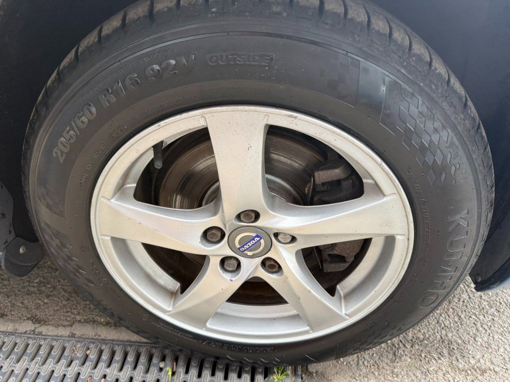 Used Volvo V60 2016 for sale - 77976504: Photo 31