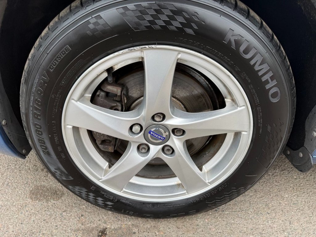 Used Volvo V60 2016 for sale - 77976504: Photo 32