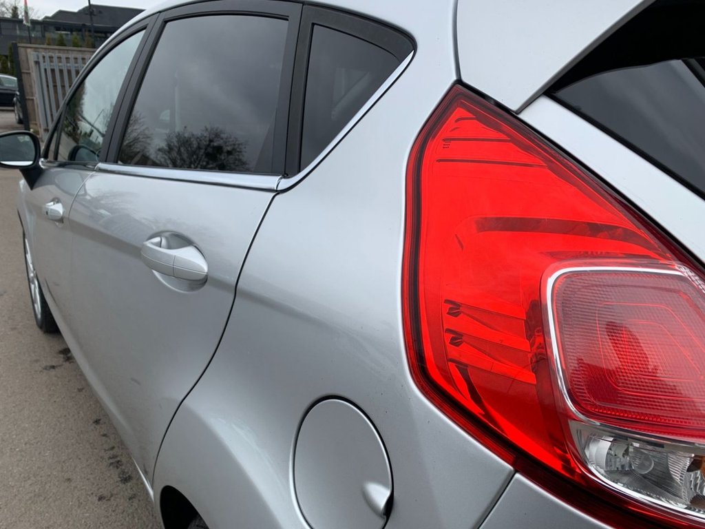 Used Ford Fiesta 2015 for sale - 76640481: Photo 10