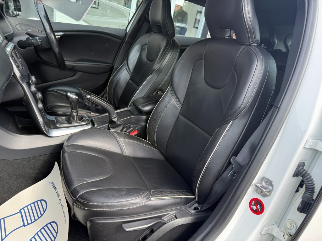 Used Volvo V40 2015 for sale - 78200579: Photo 12
