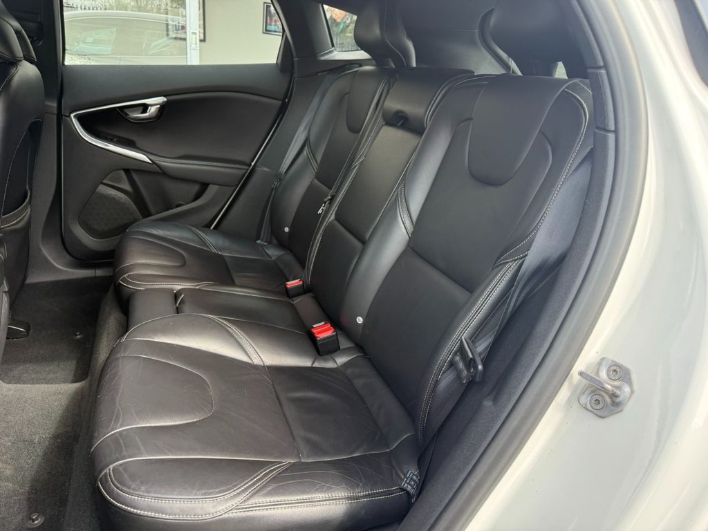 Used Volvo V40 2015 for sale - 78200579: Photo 13