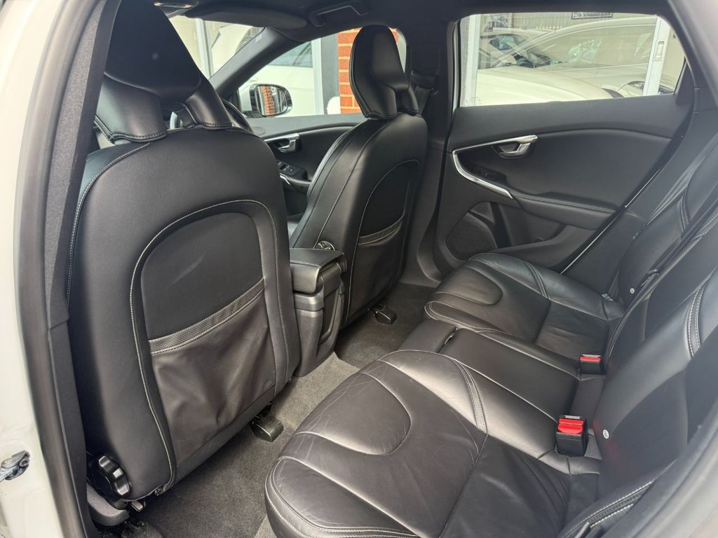 Used Volvo V40 2015 for sale - 78200579: Photo 14