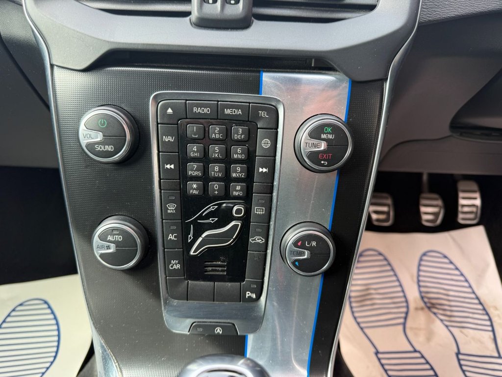 Used Volvo V40 2015 for sale - 78200579: Photo 18