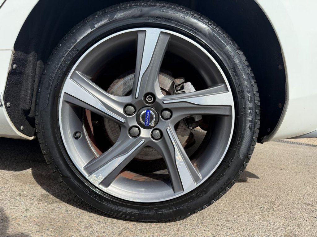 Used Volvo V40 2015 for sale - 78200579: Photo 22