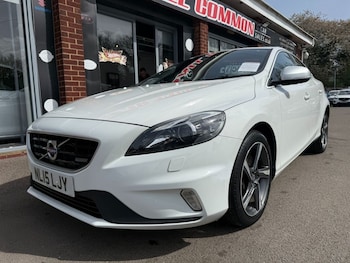 Used Volvo V40 2015 for sale - 78200579: Photo