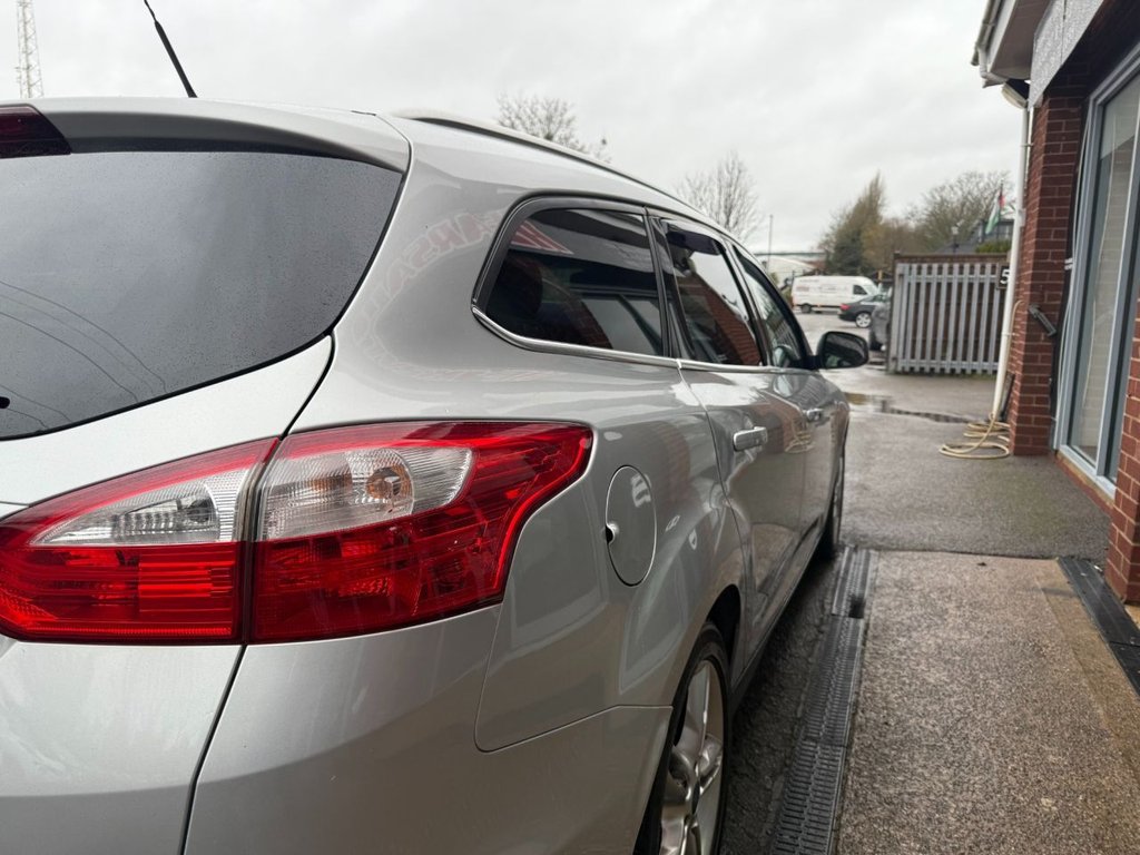 Used Ford Focus 2014 for sale - 76642681: Photo 7