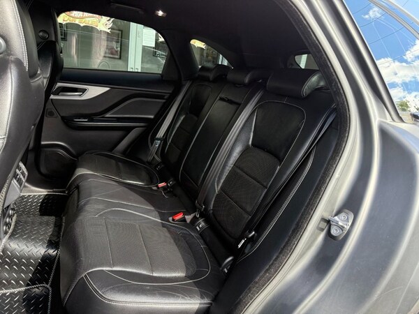 Used Jaguar F-Pace 2017 for sale - 76010227: Photo 10