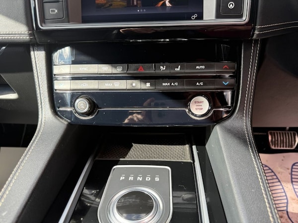 Used Jaguar F-Pace 2017 for sale - 76010227: Photo 22