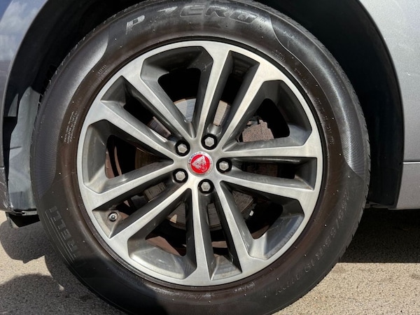 Used Jaguar F-Pace 2017 for sale - 76010227: Photo 25