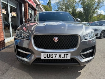 Used Jaguar F-Pace 2017 for sale - 76010227: Photo 4