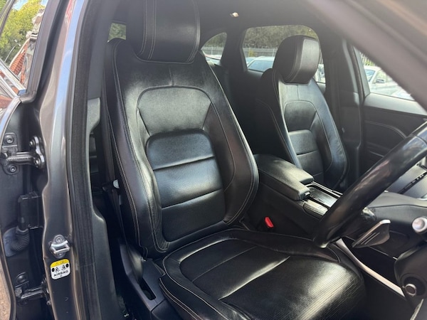 Used Jaguar F-Pace 2017 for sale - 76010227: Photo 8