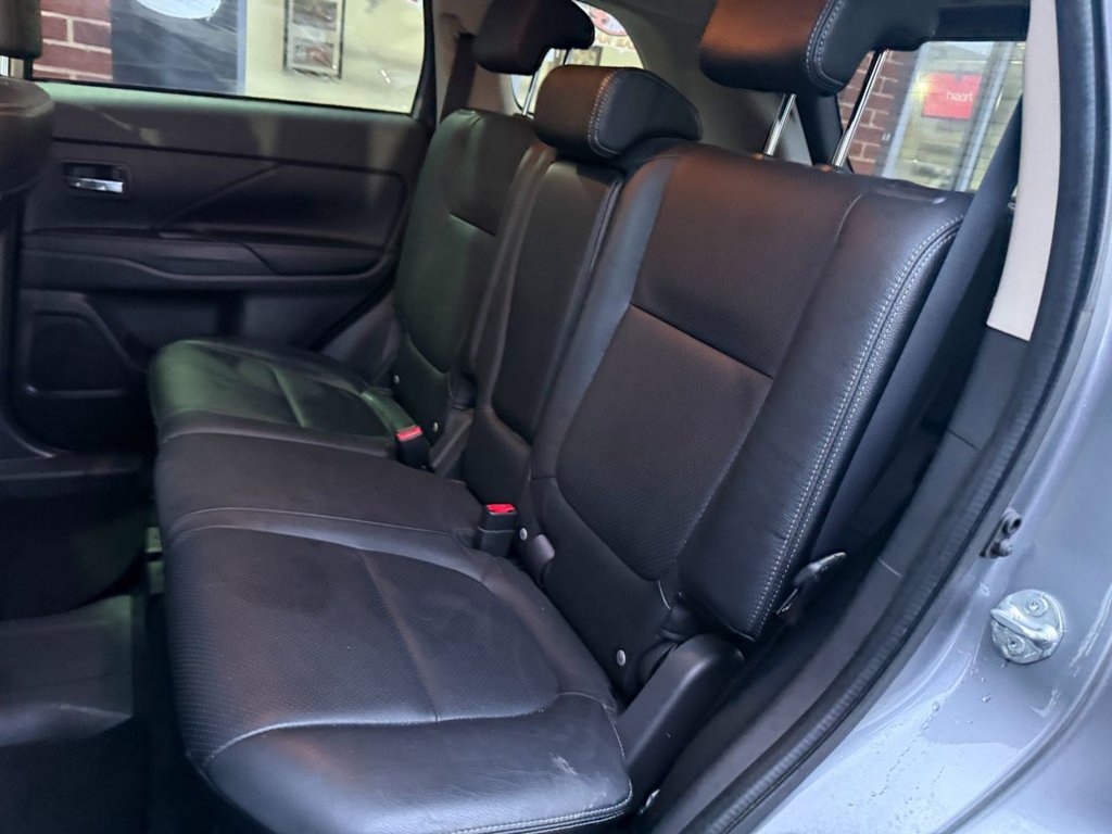 Used Mitsubishi Outlander 2015 for sale - 77394310: Photo 17