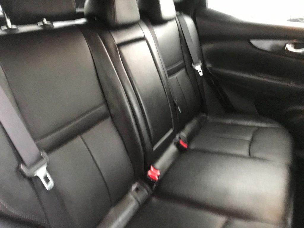 Used Nissan Qashqai 2015 for sale - 76740118: Photo 15