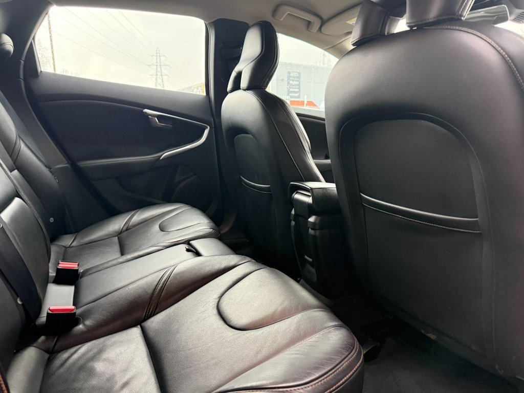 Used Volvo V40 Cross Country 2014 for sale - 78030811: Photo 19