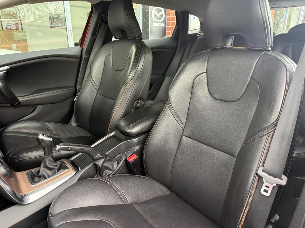 Used Volvo V40 Cross Country 2014 for sale - 78030811: Photo 20